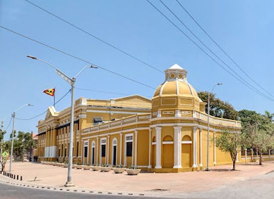 colombia/barranquilla/landmark/plaza-de-la-aduana