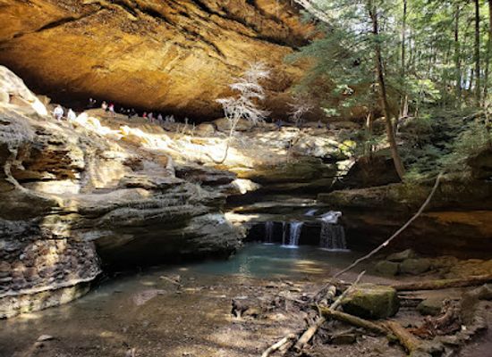 ohio/hocking-hills/landmark/hocking-hills-state-park-visitor-center