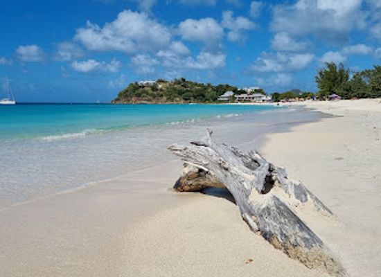 antigua-and-barbuda/valley-church-beach/landmark/ffryes-beach