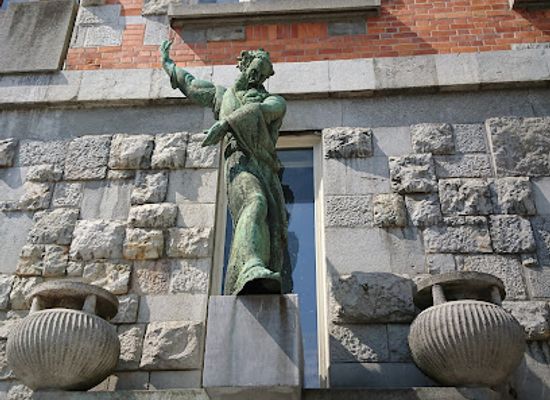 slovenia/upper-carniola/landmark/national-and-university-library