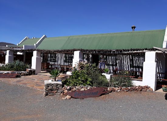 south-africa/route-62/landmark/kobus-se-gat-swartberg-experience