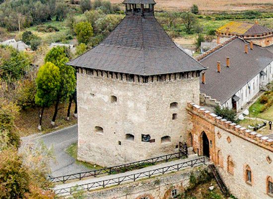 ukraine/khmelnytskyi/landmark/medzhybizh-fortress