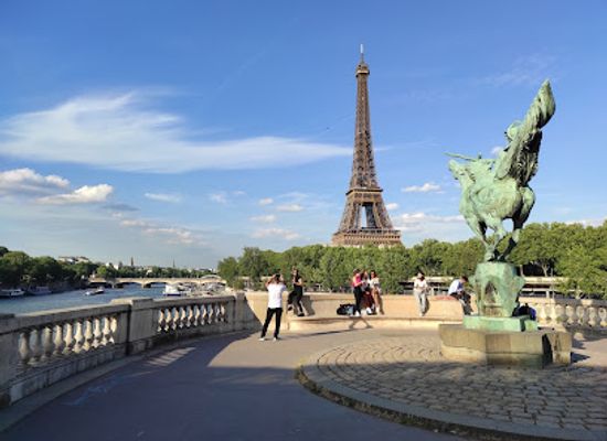 france/ile-de-france/landmark/france-reborn