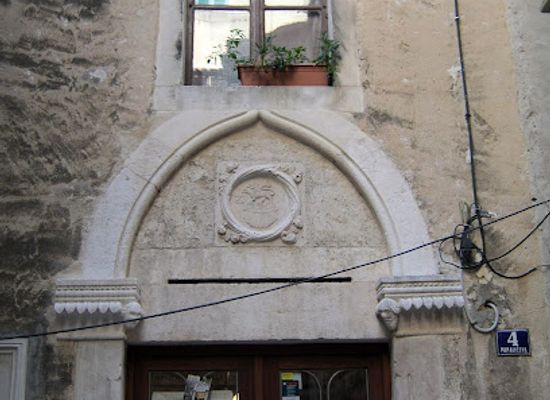 croatia/split/landmark/palaca-marulic