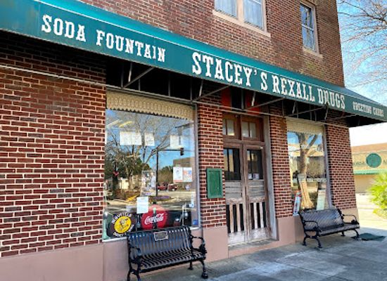 alabama/foley/landmark/stacey-s-olde-tyme-soda-fountain