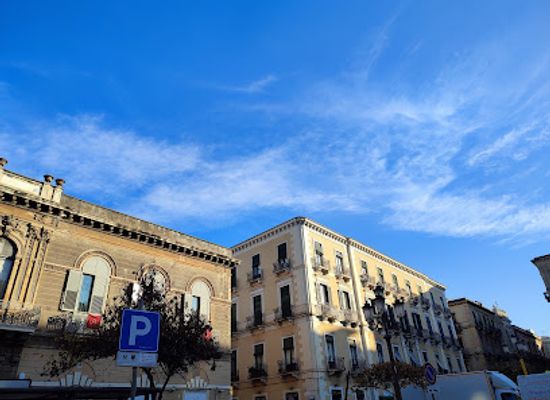 italy/catania/landmark/piazza-vittorio-emanuele