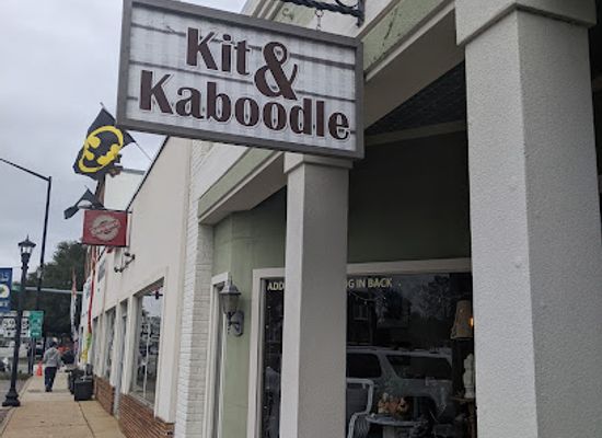 alabama/foley/landmark/kit-kaboodle