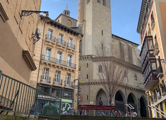 spain/pamplona/landmark/iglesia-de-san-saturnino