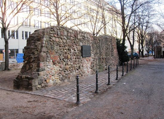 germany/berlin/mitte/landmark/alte-berliner-stadtmauer