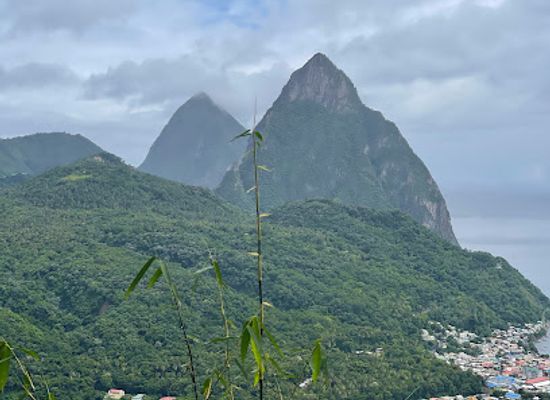 saint-lucia/pitons/landmark/st-lucia-sulphur-springs