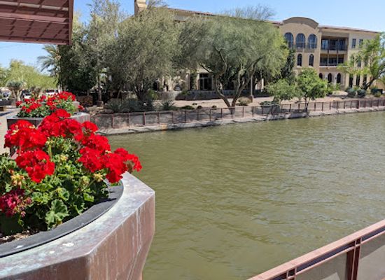 arizona/scottsdale/scottsdale-waterfront/landmark/scottsdale-waterfront