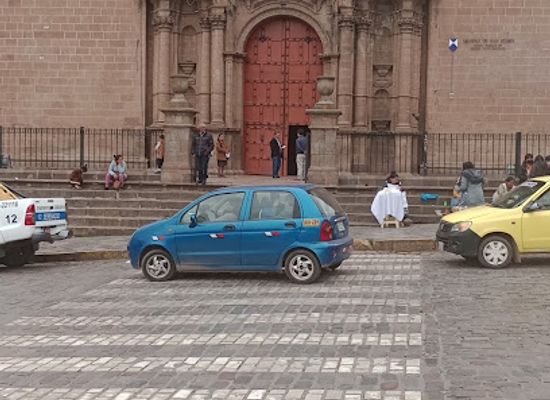 peru/cusco/san-pedro/landmark/feria-artesanal-plaza-san-pedro