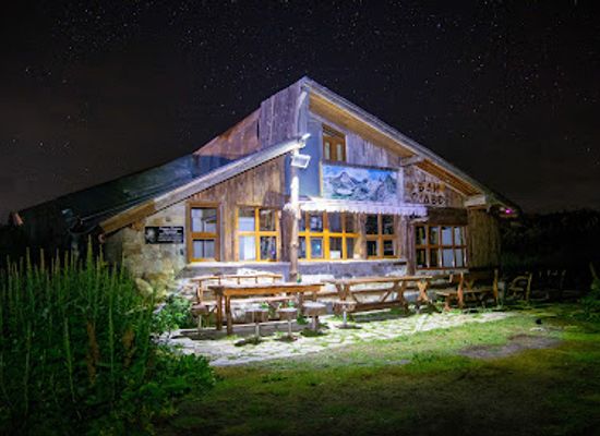 bulgaria/dobrinishte/landmark/bezbog-hut