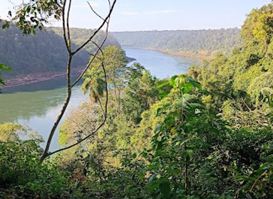 argentina/puerto-iguazu/landmark/comunidad-guarani-yryapu