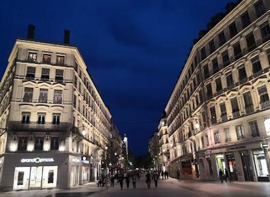 france/lyon/landmark/rue-de-la-republique