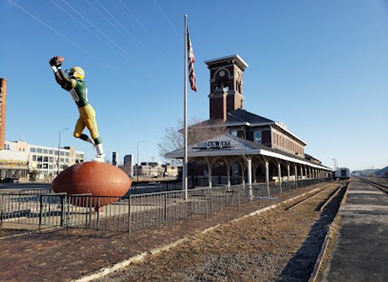 wisconsin/green-bay/landmark/titletown-brewing-company-sky-lounge-w-rooftop-patio