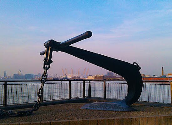 united-kingdom/london/greenwich/landmark/anchor-iron-wharf