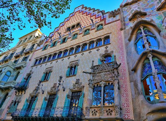 spain/barcelona/eixample/landmark/casa-amatller