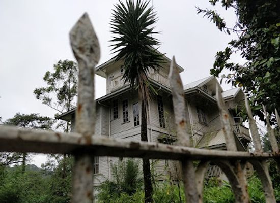 philippines/baguio/landmark/laperal-white-house