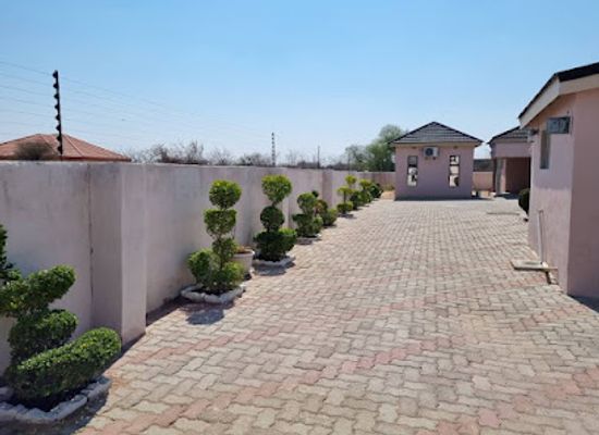 botswana/north-east-district/landmark/lee-bed-breakfast