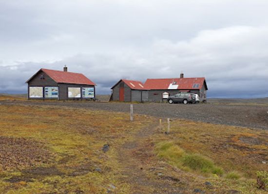 iceland/the-highlands/landmark/nyidalur-fi-mountain-hut