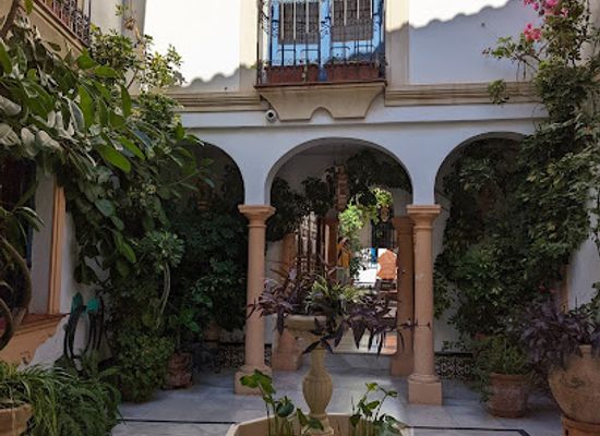 spain/cordoba/la-juderia/landmark/calleja-de-las-flores