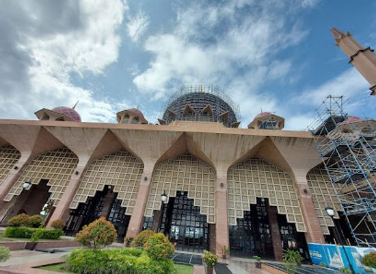 malaysia/klang-valley/landmark/putra-mosque