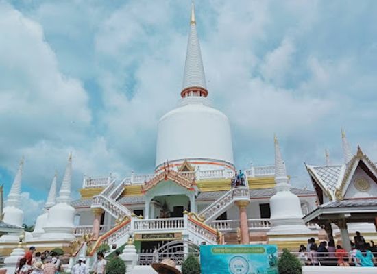 thailand/trang/landmark/trang-railway-station-walking-street