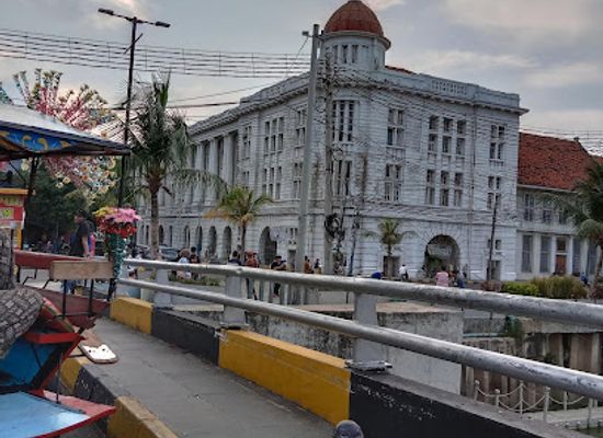indonesia/jakarta/north-jakarta/landmark/gedung-singa