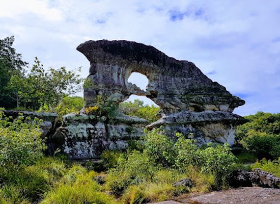 colombia/guaviare-department/landmark/puerta-de-orion