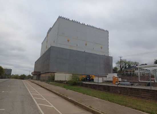 oklahoma/tulsa-metropolitan-area/landmark/abundant-life-building