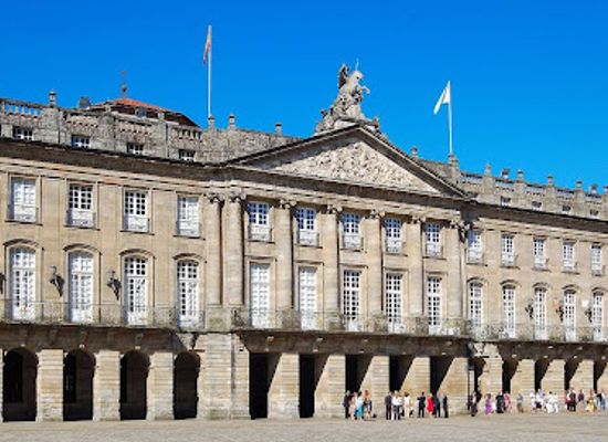 spain/santiago-de-compostela/ensanche/landmark/pazo-de-raxoi