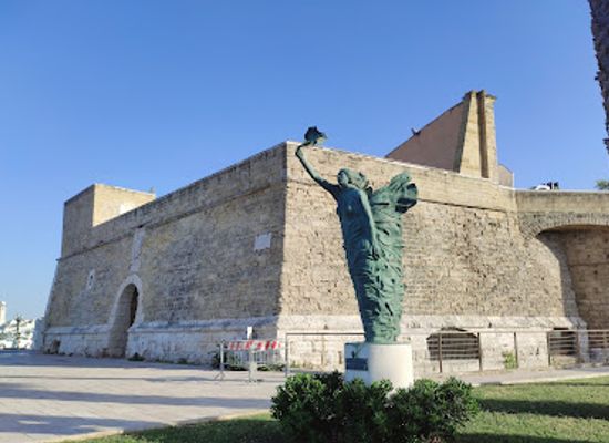italy/bari/bari-vecchia/landmark/il-fortino-di-sant-antonio