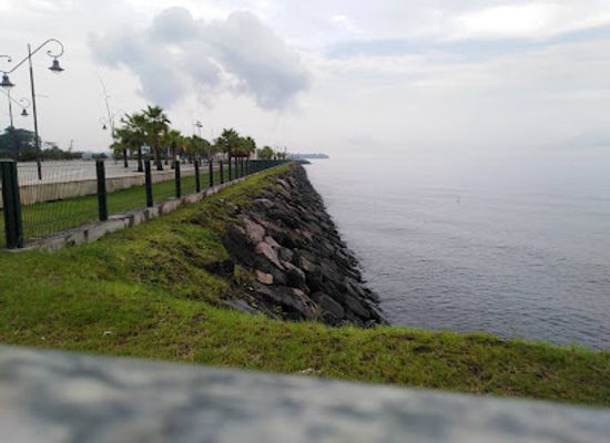 equatorial-guinea/litoral/landmark/paseo-maritimo