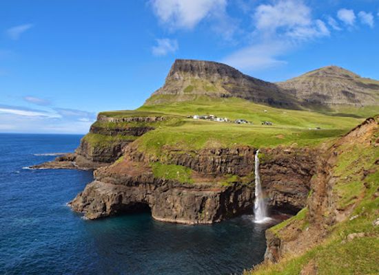faroe-islands/gota/landmark/greengate-incoming