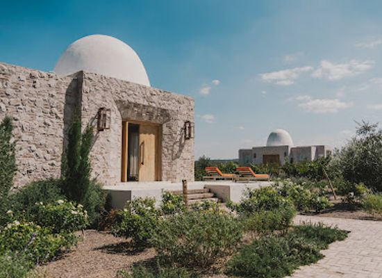 argentina/cuyo/landmark/chozos-resort