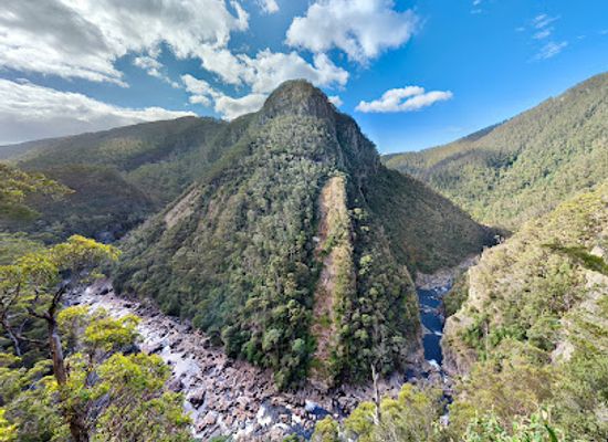 australia/tasmanian-wilderness/landmark/leven-canyon