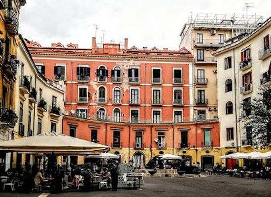 italy/campania/landmark/piazza-gioia-flavio