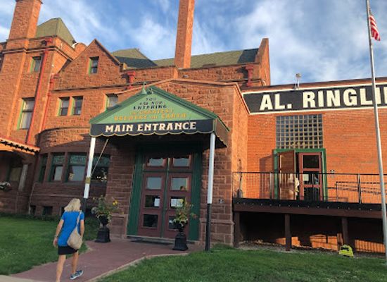wisconsin/baraboo-range/landmark/al-ringling-mansion