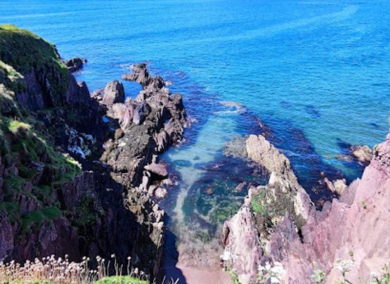 ireland/slea-head-drive/landmark/bin-ban