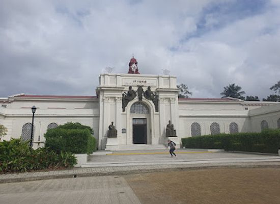 philippines/western-visayas/landmark/old-iloilo-city-hall