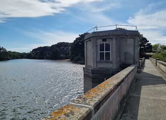 guernsey/st-saviour/landmark/st-saviour-reservoir
