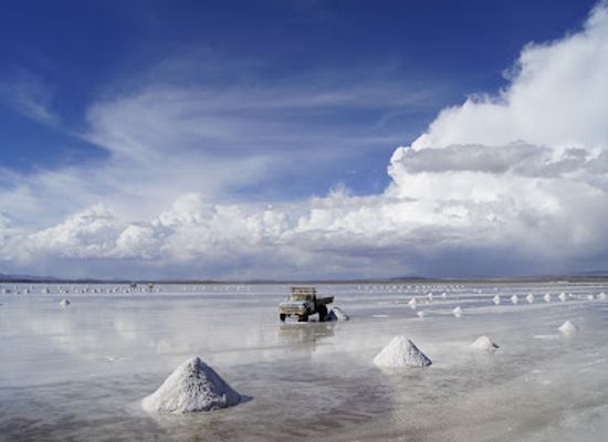 bolivia/salar-de-uyuni/landmark/uyuni-salt-flat