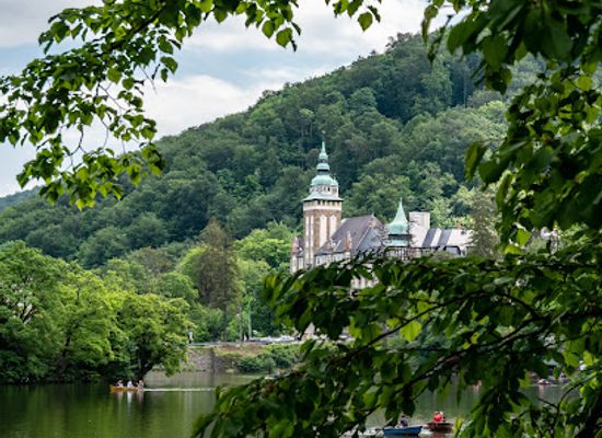 hungary/miskolc/landmark/hamori-lake