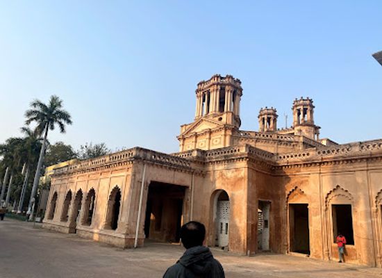 india/uttar-pradesh/landmark/chhatar-manzil