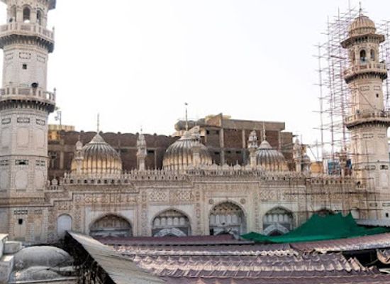 pakistan/peshawar/landmark/mahabat-khan-mosque