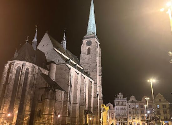 czechia/plzen/landmark/bezdekovsky-dum-plzen