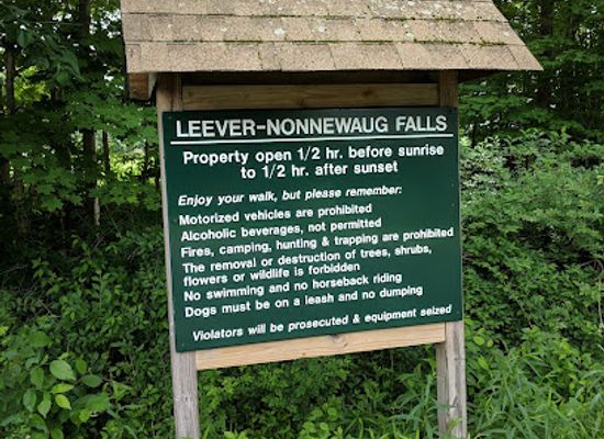 connecticut/the-quiet-corner/landmark/nonnewaug-falls