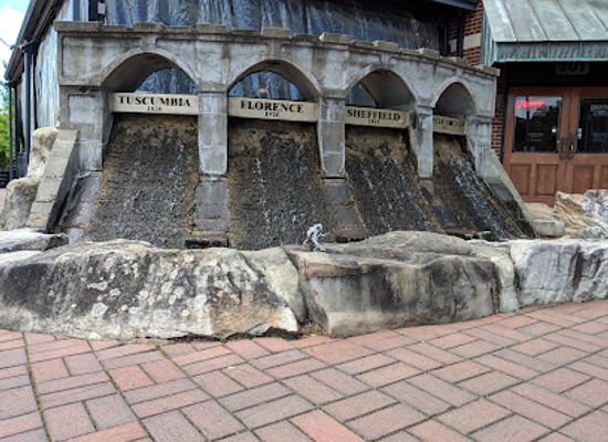 alabama/shoals/landmark/shoals-wilson-dam-fountain
