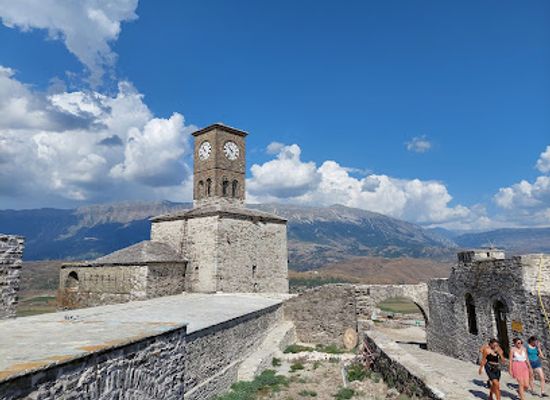 albania/gjirokaster/landmark/kulla-e-sahatit